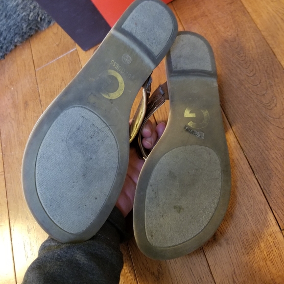 Guess leather sandals - Picture 3 of 4